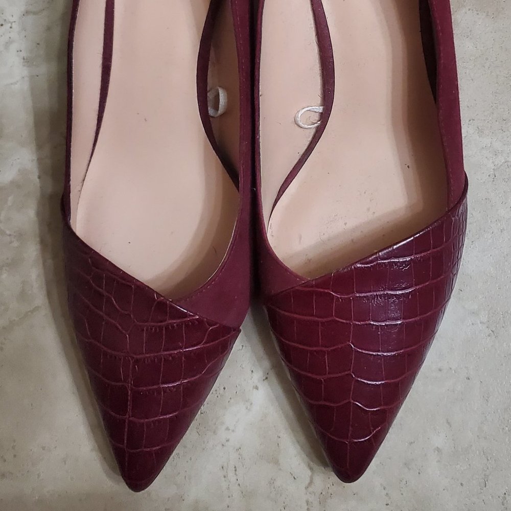 Burgundy Franco Sarto women's pumps. Size 11